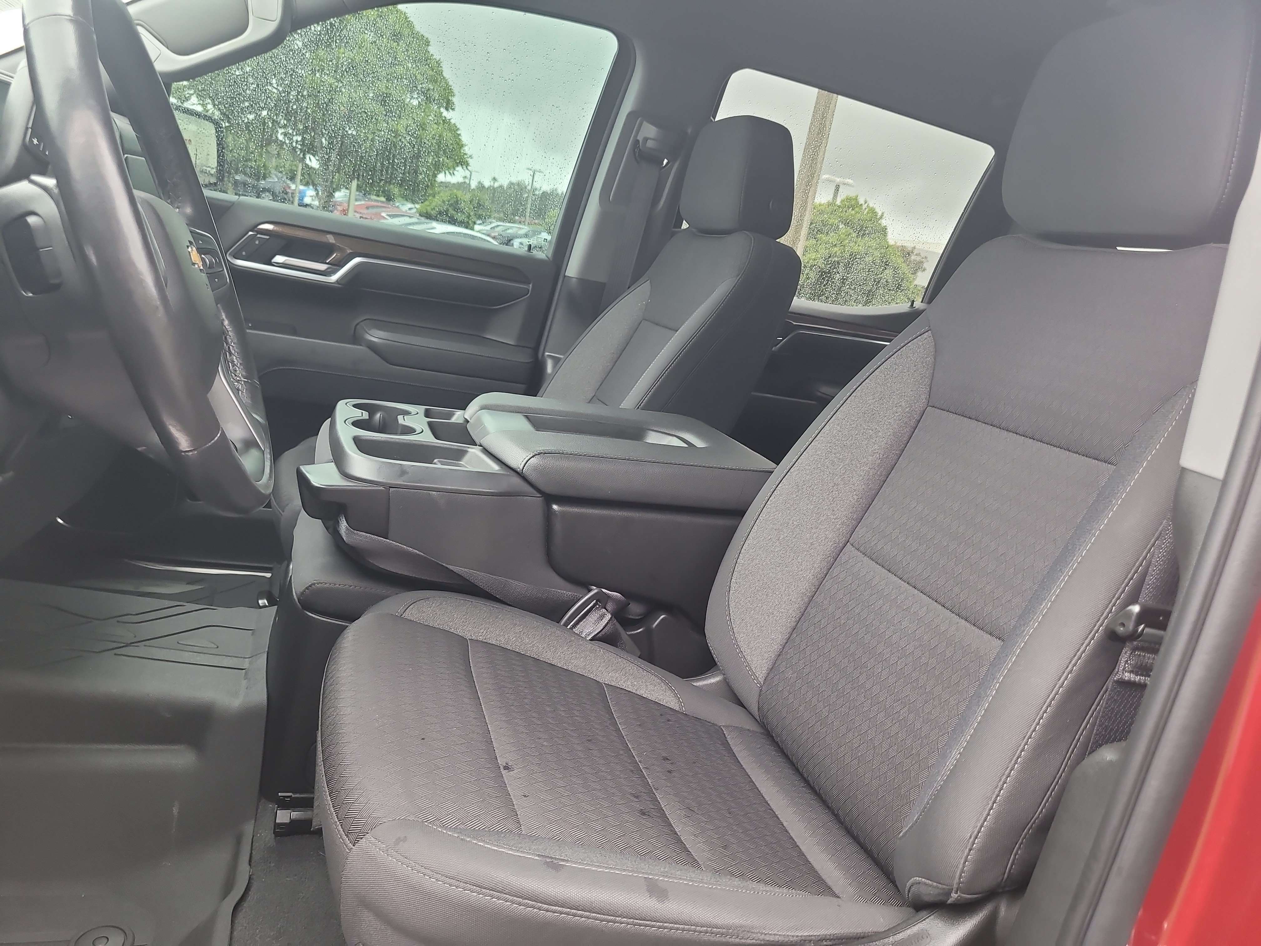 Used 2022 Chevrolet Silverado 1500 LT w/ Protection Package AWD/4WD image 21