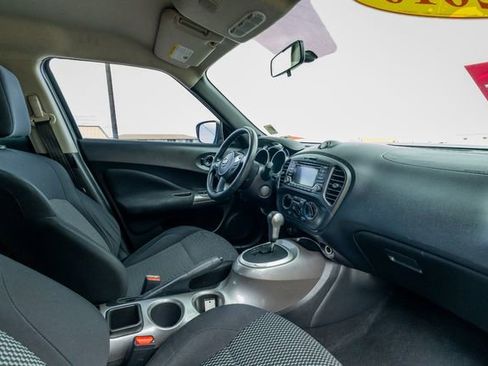 Used 2016 Nissan Juke S image 23