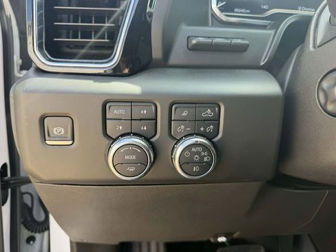 Used 2025 GMC Sierra 1500 Denali w/ Denali Reserve Package AWD/4WD image 21