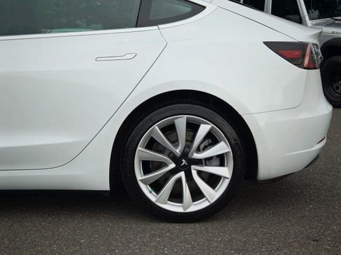 Used 2019 Tesla Model 3 Long Range AWD/4WD image 45
