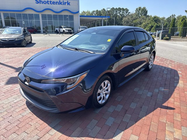 Used 2023 Toyota Corolla LE FWD image 32