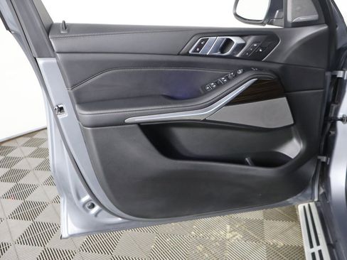 Used 2024 BMW X5 xDrive40i w/ Premium Package image 28