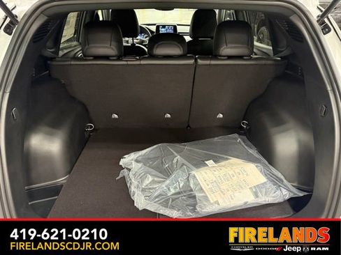 New 2026 Jeep Compass Latitude image 20