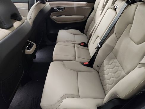 New 2026 Volvo XC90 B6 Plus w/ Protection Package Premier image 30