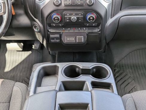 Used 2020 Chevrolet Silverado 1500 RST AWD/4WD image 17