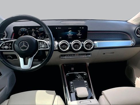 Used 2022 Mercedes-Benz GLB 250 image 15