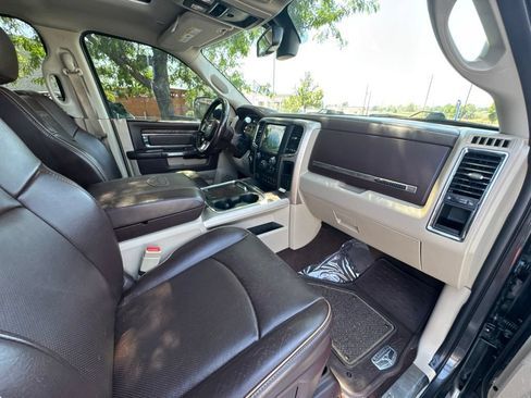 Used 2018 RAM 3500 Laramie Longhorn AWD/4WD image 40