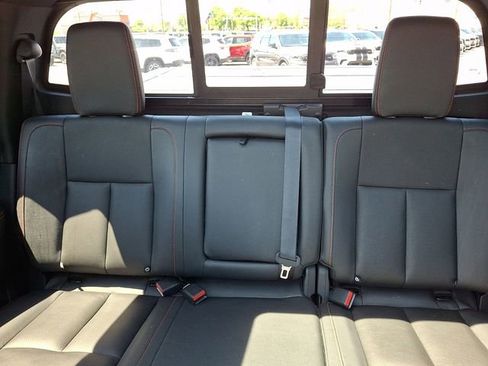 Used 2024 Nissan Titan PRO-4X w/ Pro-4x Convenience Package AWD/4WD image 19