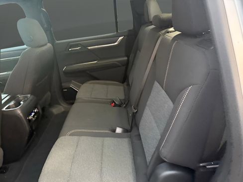 Certified 2025 GMC Acadia Elevation AWD/4WD image 14