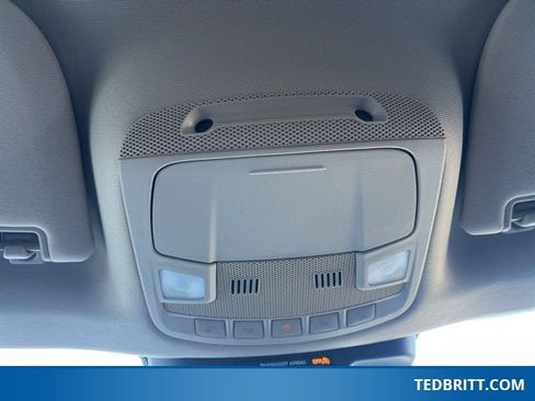 Used 2024 Ford Expedition XLT image 41