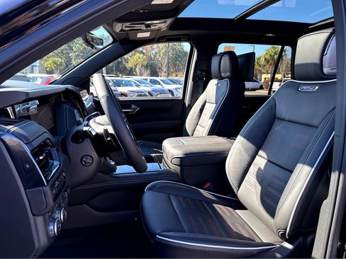 New 2025 GMC Yukon AT4 Ultimate image 21