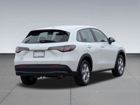 Used 2024 Honda HR-V LX image 5