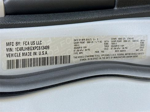 Used 2023 Jeep Grand Cherokee Limited w/ Trailer Tow Prep Group (B) AWD/4WD image 24