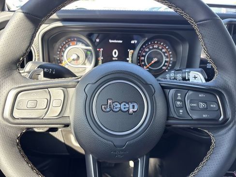 New 2025 Jeep Wrangler Unlimited Rubicon 392 image 29