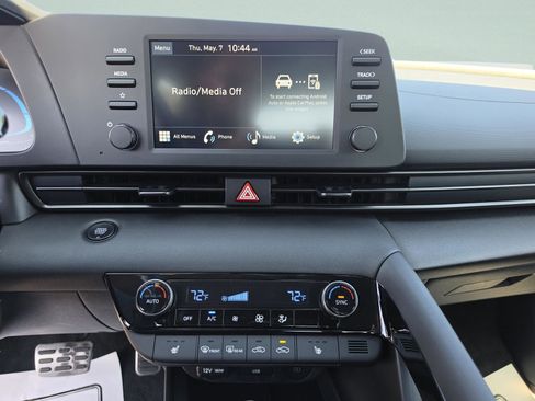 New 2026 Hyundai Elantra SEL Sport Premium FWD image 24