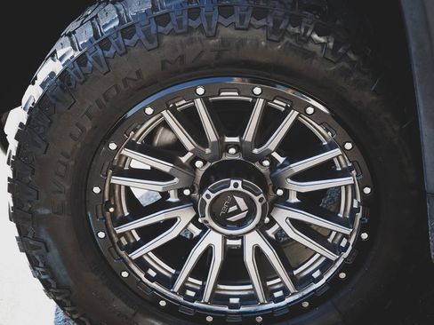 Used 2020 Chevrolet Silverado 2500 W/T w/ WT Convenience Package image 12