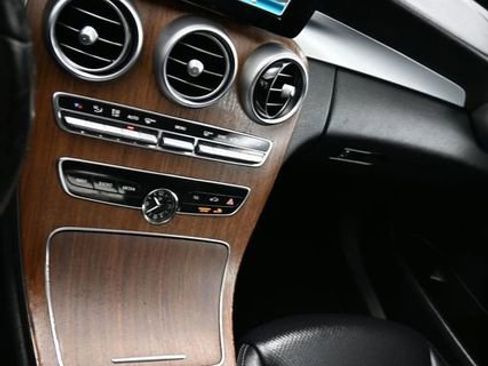 Used 2019 Mercedes-Benz C 300 4MATIC Sedan image 22