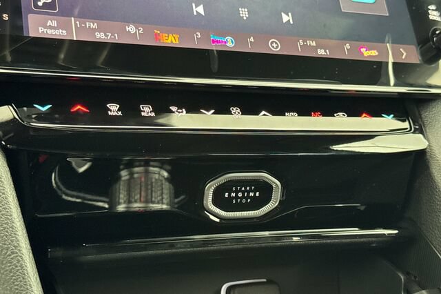 New 2026 Jeep Grand Cherokee L 4WD image 19