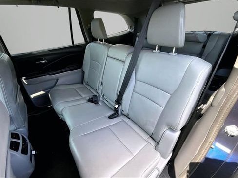 Used 2016 Honda Pilot Touring image 26