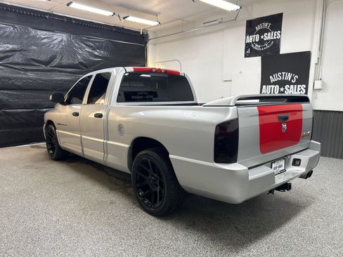 Used 2005 Dodge Ram 1500 Truck 2WD Quad Cab image 4