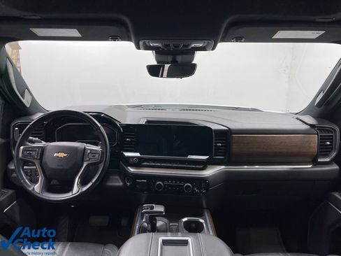 Used 2022 Chevrolet Silverado 1500 High Country w/ High Country Premium Package image 19