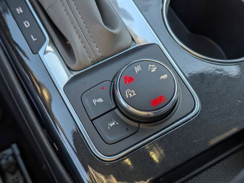 Certified 2022 Chevrolet Blazer Premier image 23