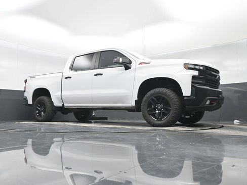 Used 2021 Chevrolet Silverado 1500 LT Trail Boss w/ Convenience Package II AWD/4WD image 38