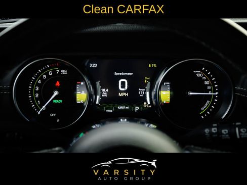 Used 2022 Jeep Wrangler Unlimited Sahara w/ Cold Weather Group image 9