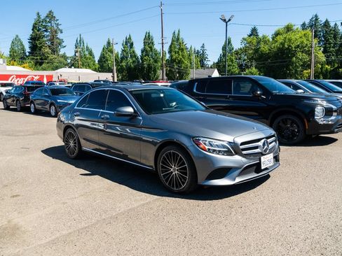 Used 2019 Mercedes-Benz C 300 Sedan image 25