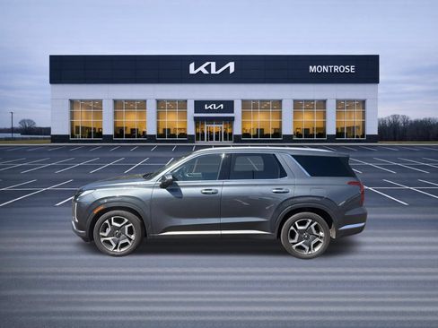 Used 2023 Hyundai Palisade Limited AWD/4WD image 9