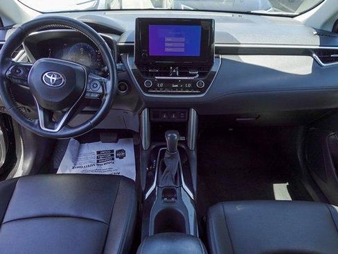 Certified 2023 Toyota Corolla Cross XLE FWD image 30