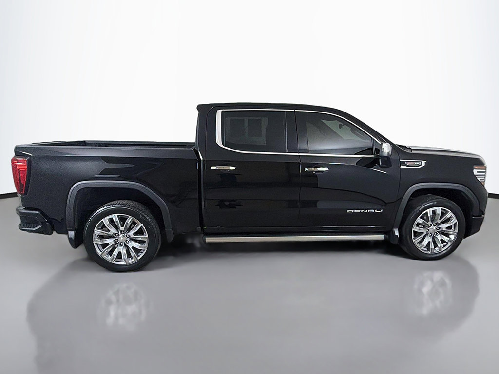 Used 2023 GMC Sierra 1500 Denali w/ Denali Reserve Package AWD/4WD image 15