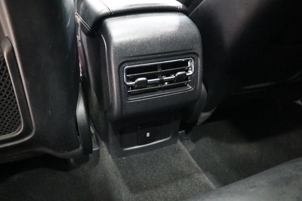 Used 2022 Lincoln Corsair Reserve AWD/4WD image 34