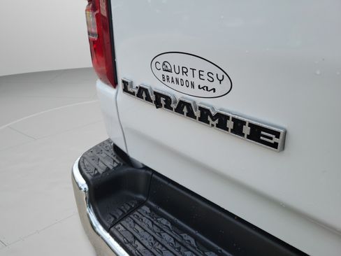 Used 2022 RAM 1500 Laramie AWD/4WD image 33