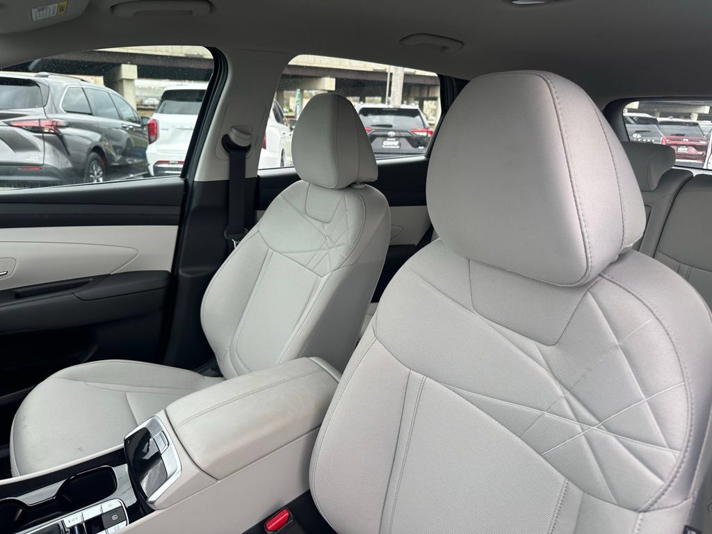 New 2025 Hyundai Tucson SE FWD image 24