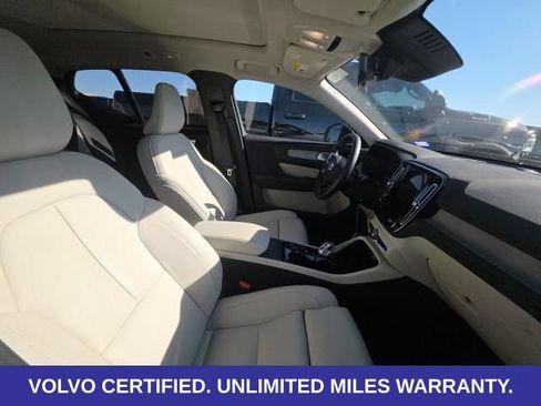 Certified 2026 Volvo XC40 B5 Plus AWD/4WD image 2