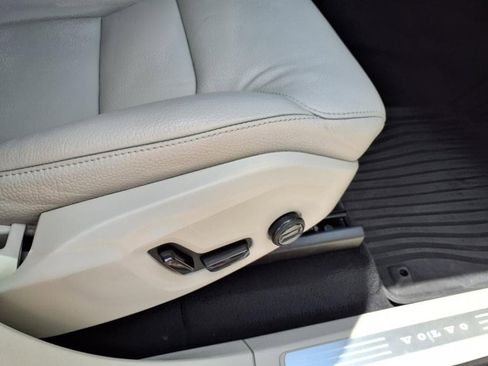 Certified 2024 Volvo XC90 B5 Core w/ Protection Package Premier image 12