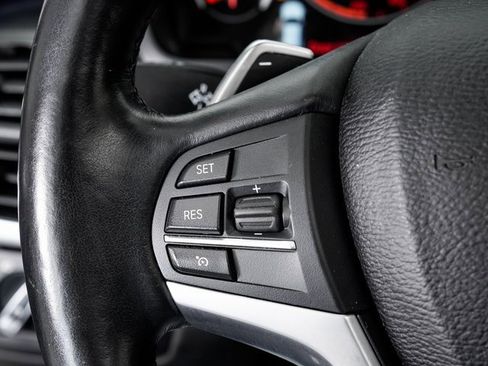 Used 2018 BMW X5 xDrive40e image 12