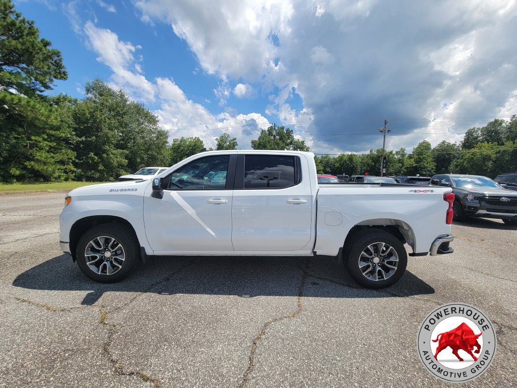 Used 2023 Chevrolet Silverado 1500 LT AWD/4WD image 3