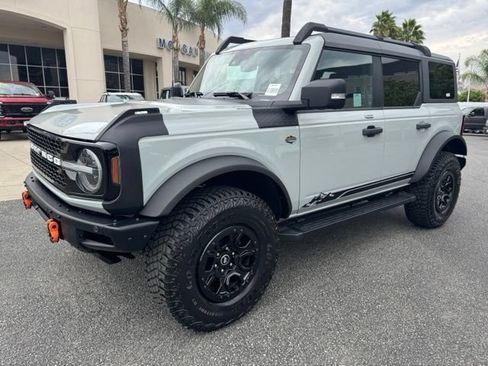Certified 2023 Ford Bronco Wildtrak AWD/4WD image 1