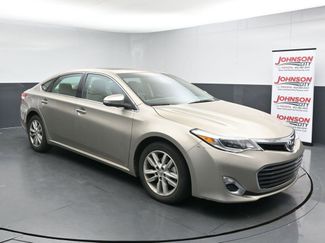 Used 2015 Toyota Avalon XLE Premium w/ Preferred Accessory Package video 2