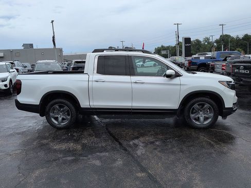 Used 2022 Honda Ridgeline RTL-E image 2