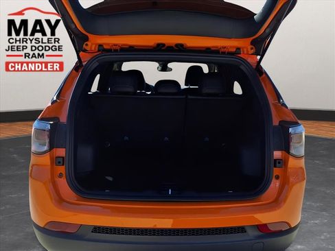 New 2026 Jeep Compass Latitude AWD/4WD image 16