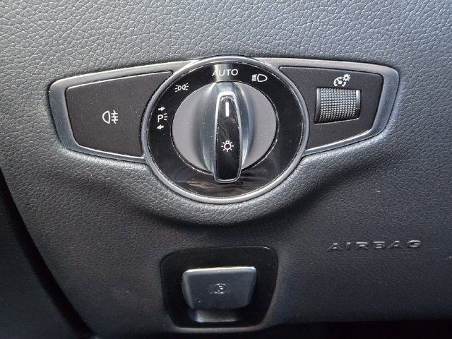 Used 2022 Mercedes-Benz E 350 4MATIC Sedan image 18