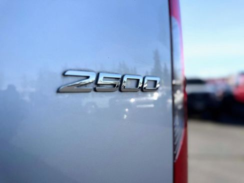 Used 2022 Mercedes-Benz Sprinter 2500 image 7