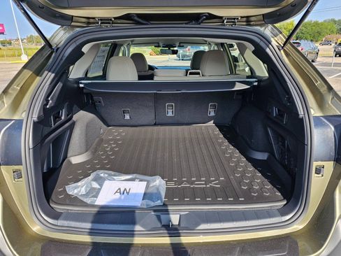 Certified 2025 Subaru Outback Premium w/ Popular Package #1A image 5