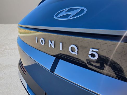 New 2026 Hyundai Ioniq 5 SEL AWD/4WD image 10