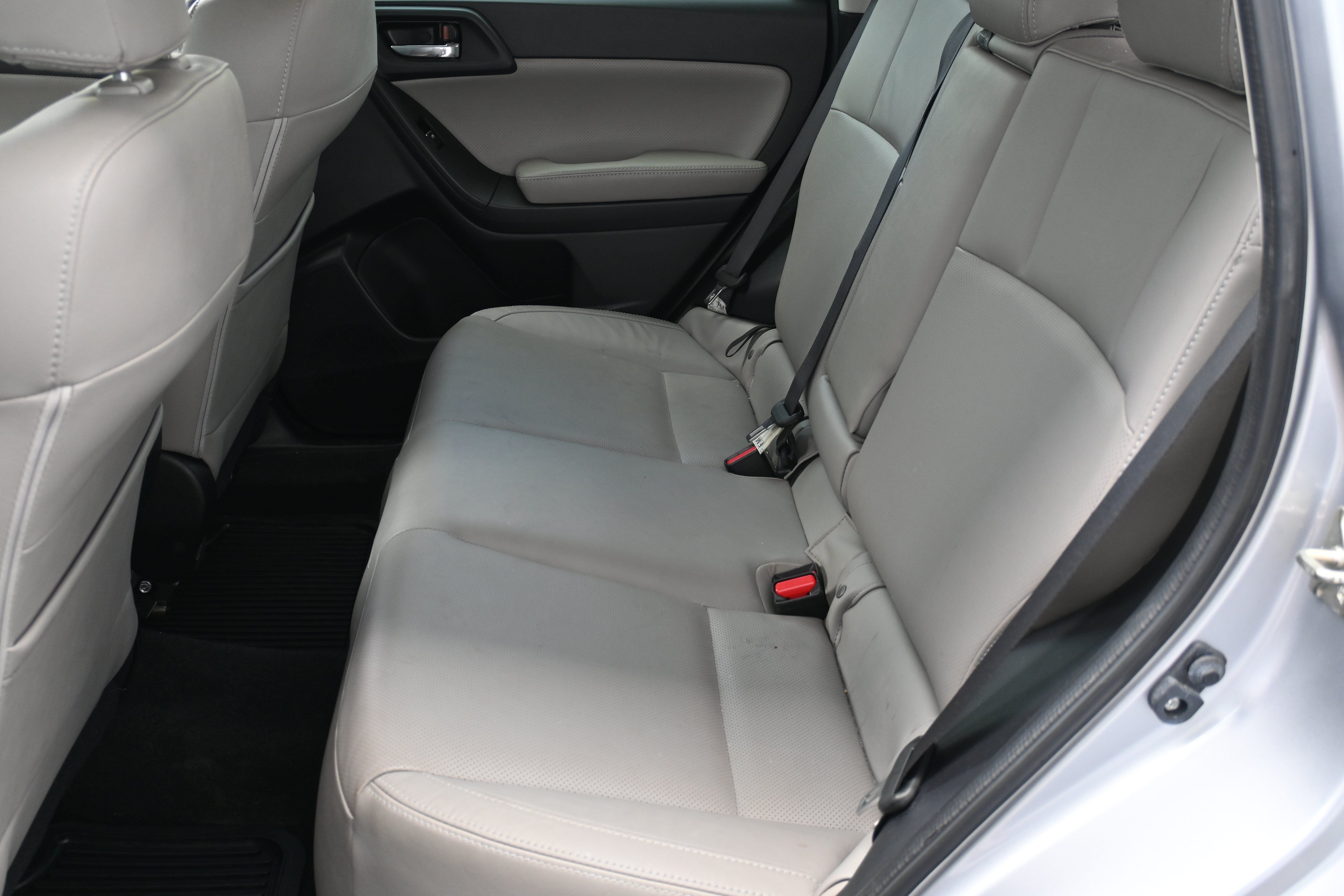 Used 2018 Subaru Forester 2.5i Limited AWD/4WD image 30