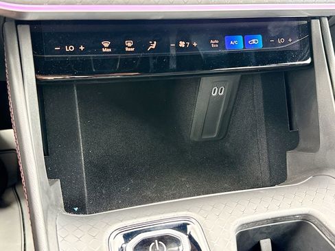 Used 2025 Jeep Wagoneer S Limited AWD/4WD image 17