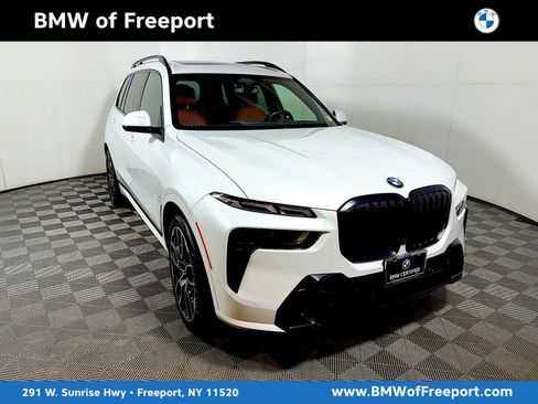 Certified 2024 BMW X7 xDrive40i w/ M Sport Package image 1